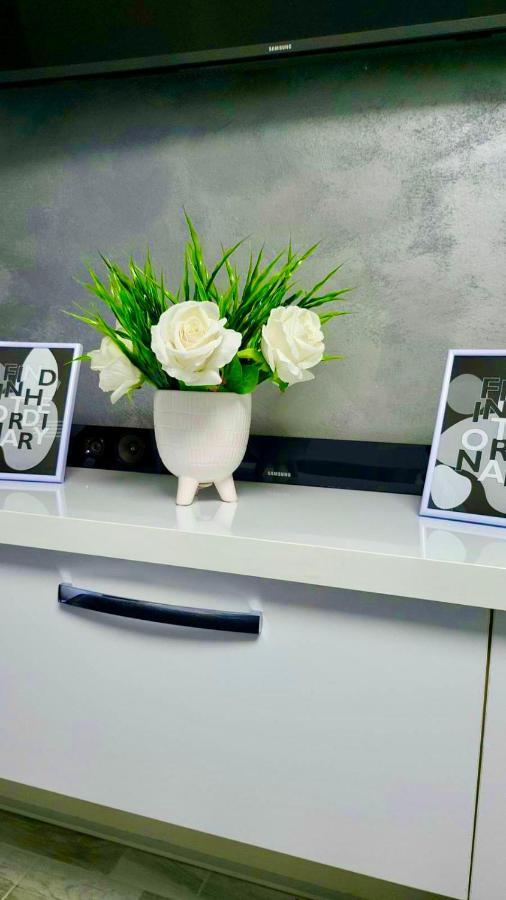 Studio Delux Giurgiu ภายนอก รูปภาพ